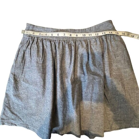 Freeway Chambray Skirt Pockets Back Zip Pintuck Blue Denim Look Size Medium - Picture 6 of 8